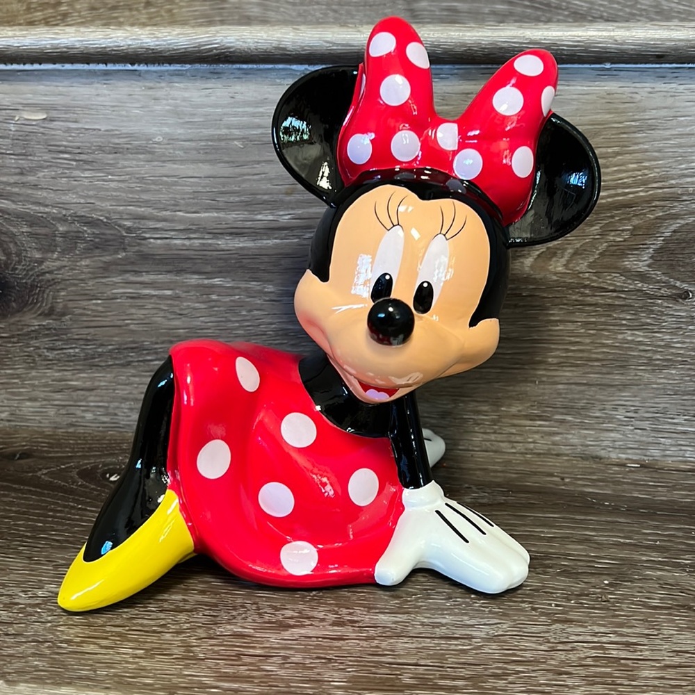 Minnie Mouse coin bank